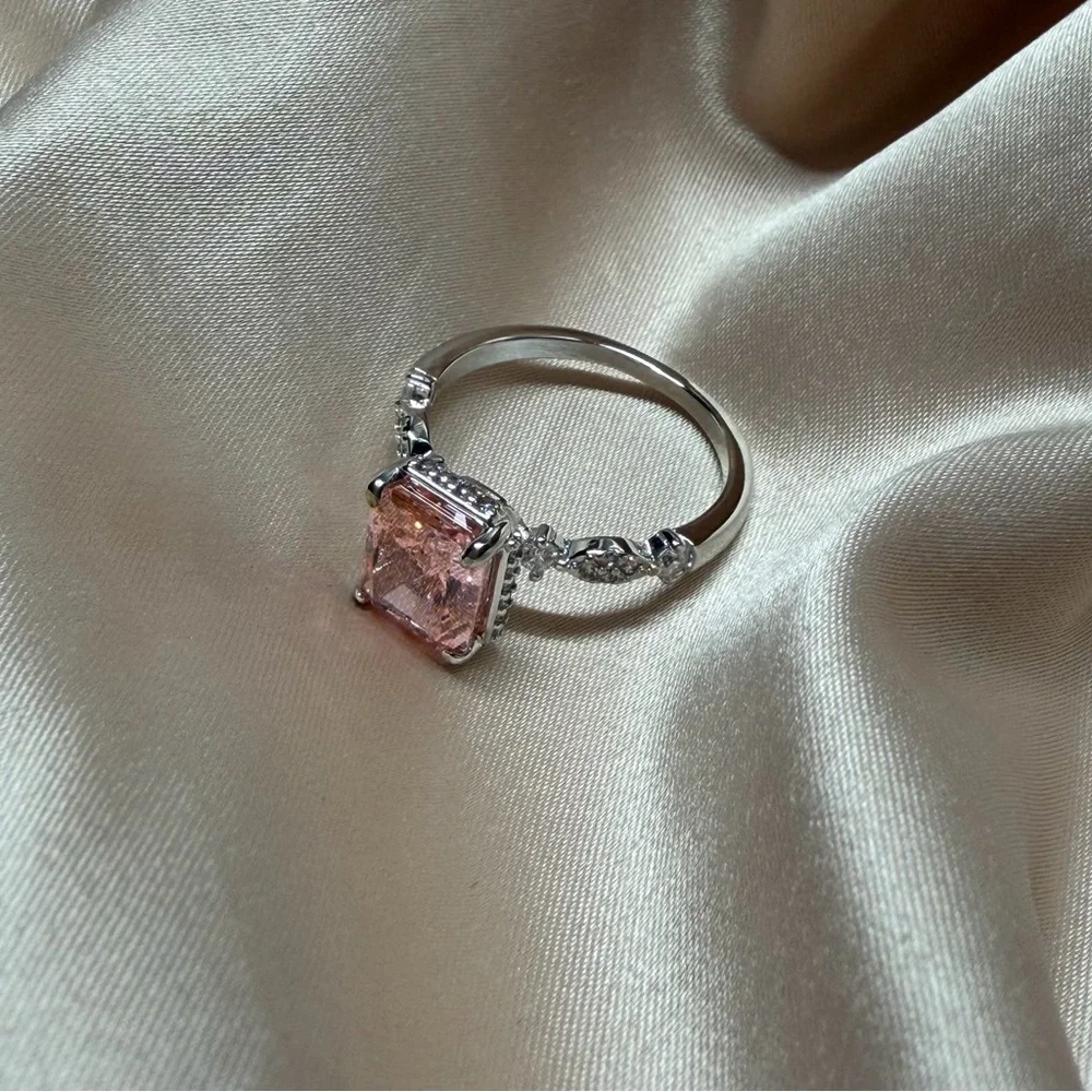 3CT Pink‎ High Carbon Diamond Hidden Halo Radiant Cut Engagement Ring